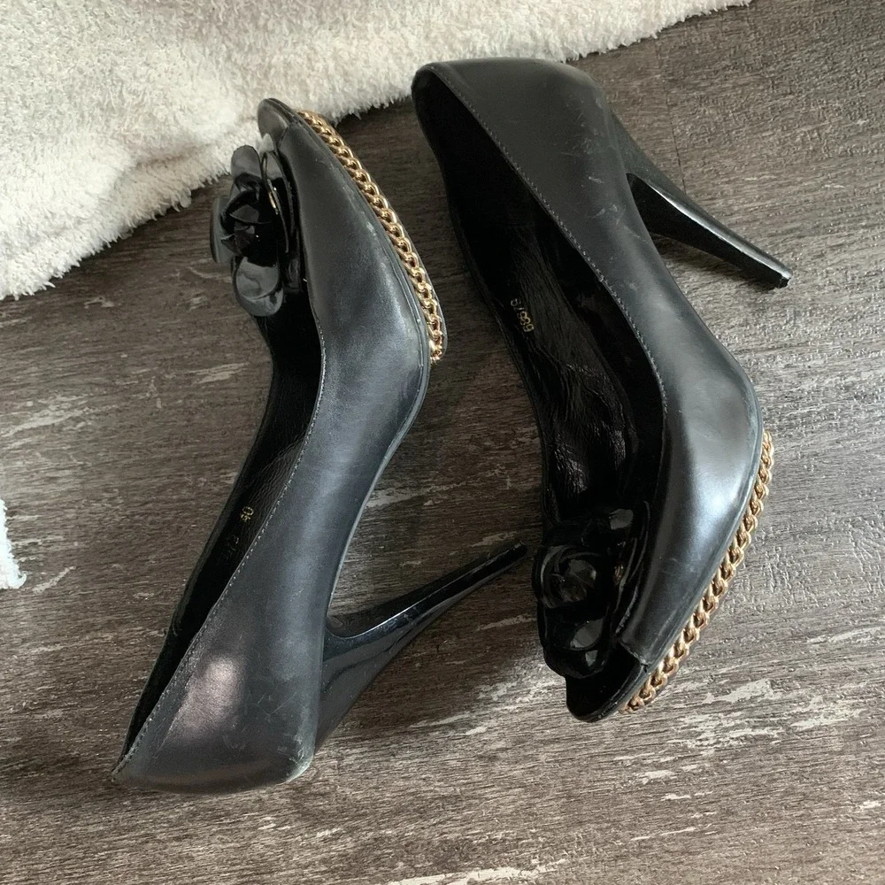 CHANEL Rare‎ Black Lambskin Camellia Stiletto Chain Heel Size 40